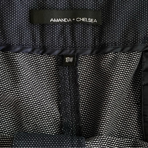 Amanda and Chelsea Curvy Classic Navy Patterned Trousers Size 18 - Picture 5 of 8